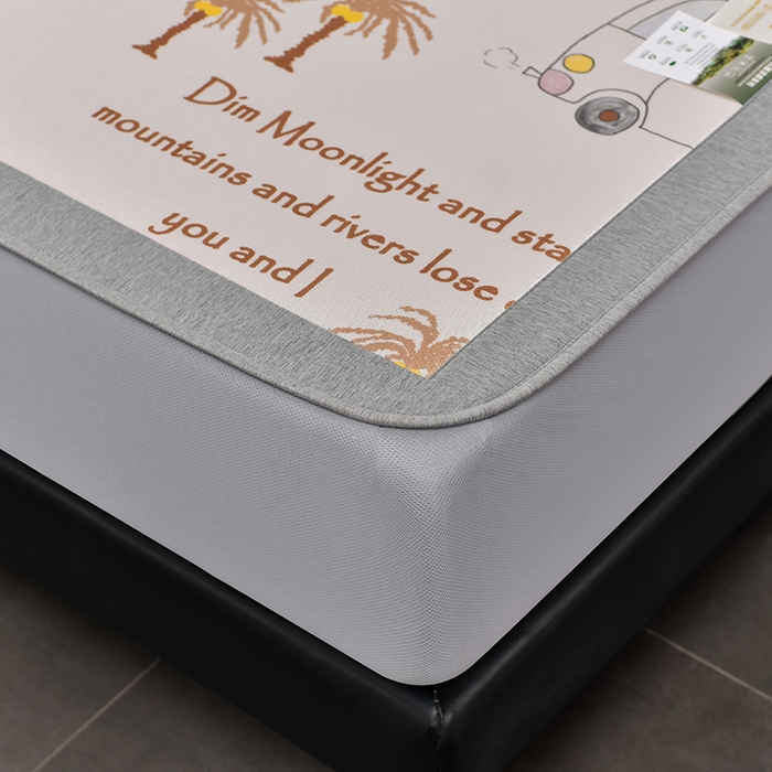 91家纺网 家纺一手货源 找家纺 小牛席业 2026新款加厚款碳光凉感印花冰丝席凉席席子(床笠款） 椰树与大象