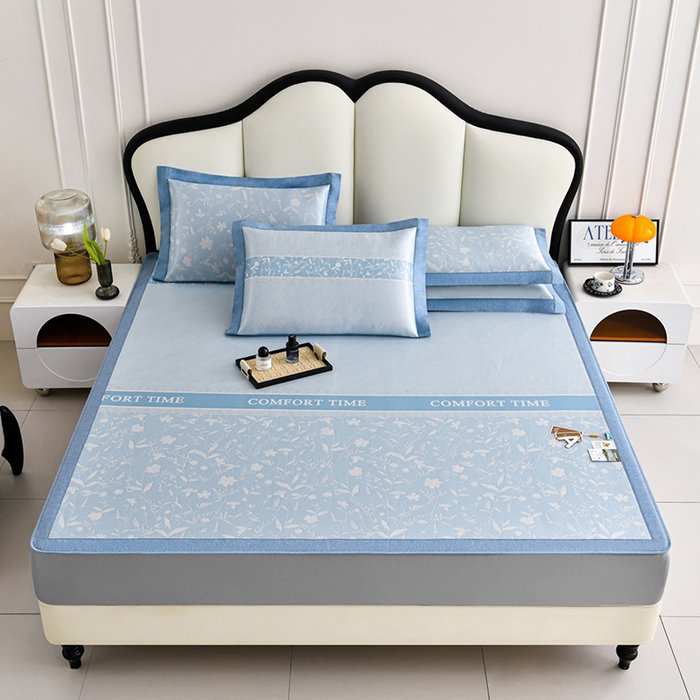 91家纺网 家纺一手货源 找家纺 小牛席业 2026新款加厚款碳光凉感印花冰丝席凉席席子(床笠款） 琉璃叶语-蓝色