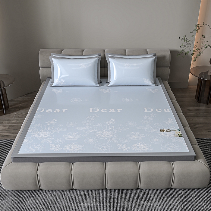 91家纺网 家纺一手货源 找家纺 小牛席业 2026新款PE凉感轻奢赫本提花冰丝席凉席席子 蓝色