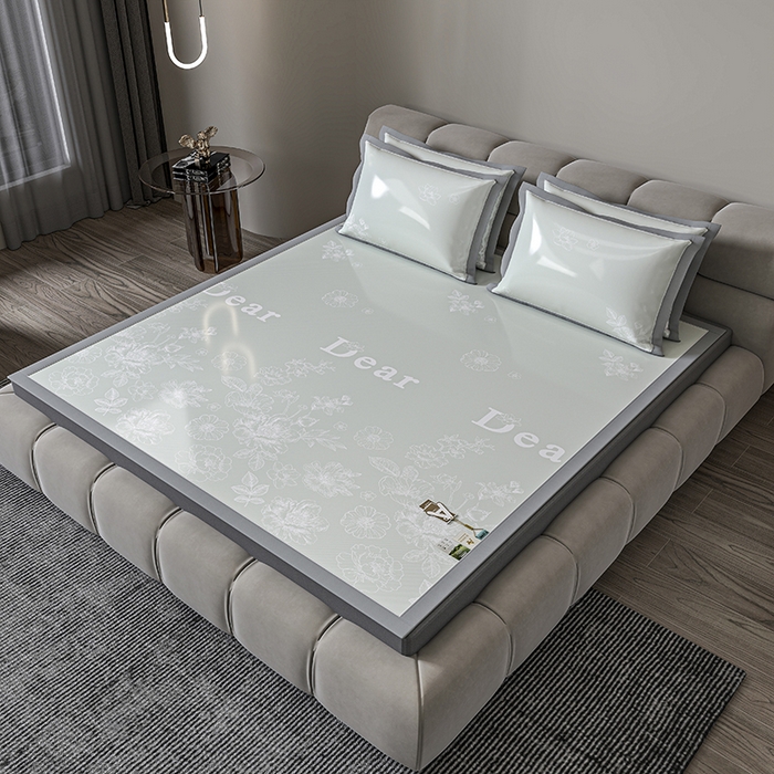 91家纺网 家纺一手货源 找家纺 小牛席业 2026新款PE凉感轻奢赫本提花冰丝席凉席席子 抹茶