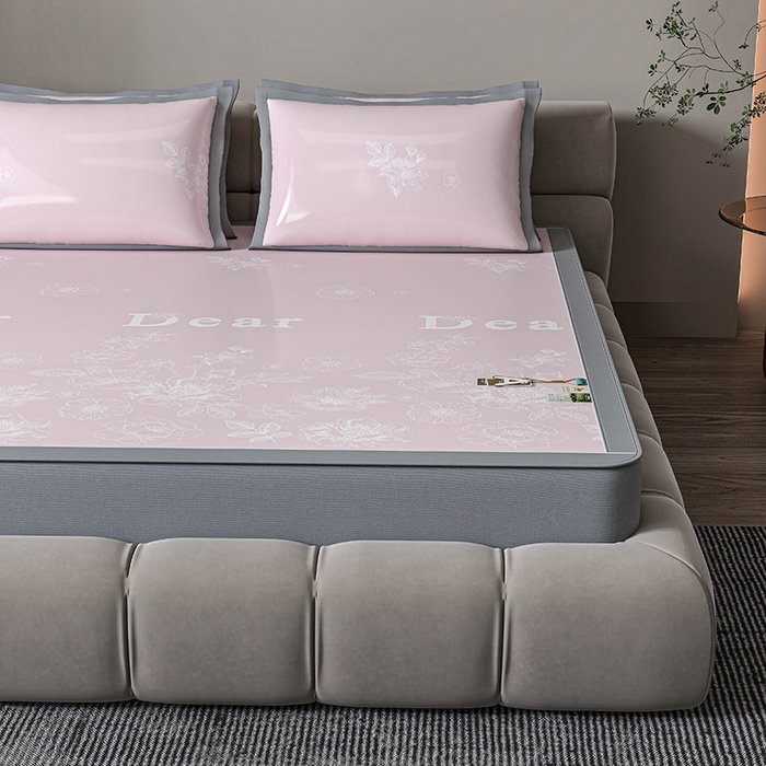 91家纺网 家纺一手货源 找家纺 （总）小牛席业 2026新款PE凉感轻奢赫本提花冰丝席凉席席子（床笠款）