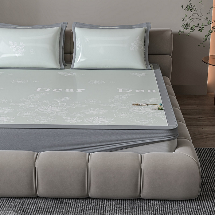 91家纺网 家纺一手货源 找家纺 小牛席业 2026新款PE凉感轻奢赫本提花冰丝席凉席席子（床笠款） 抹茶