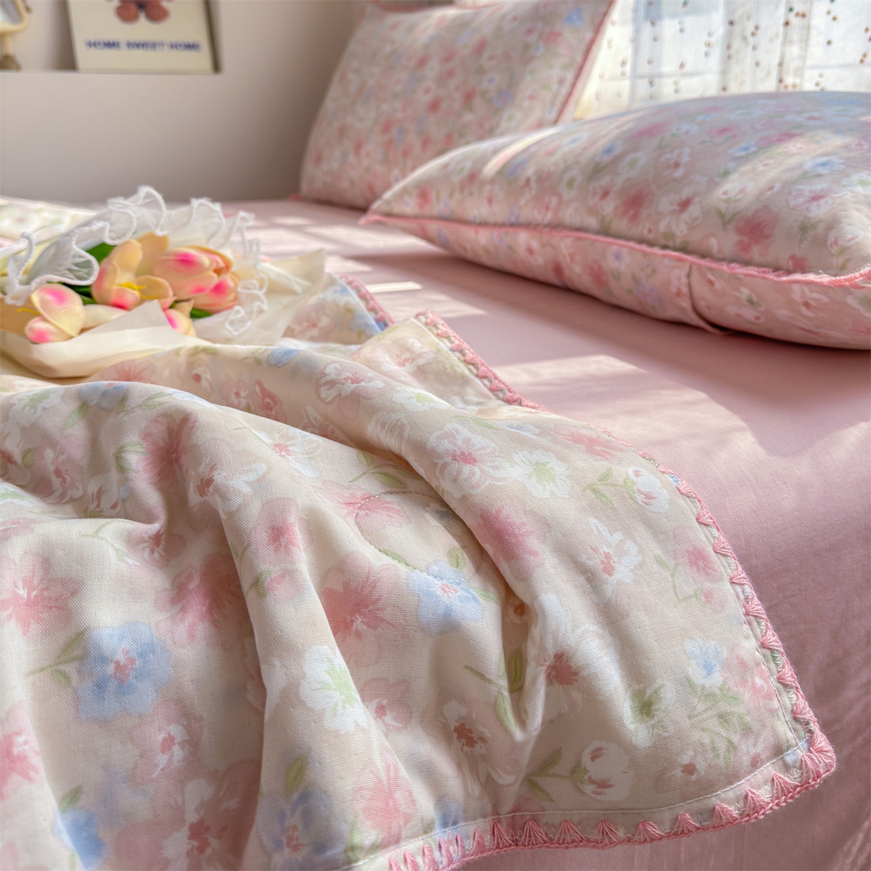 91家纺网 家纺一手货源 找家纺 被窝家纺 2026春夏新款贝壳边全棉双层纱大豆夏凉被空调被夏被四件套 清桃-粉