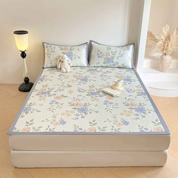 91家纺网 家纺一手货源 找家纺 （总）柒月家居 2026新款小清新印花冰藤系列凉席席子-平铺款