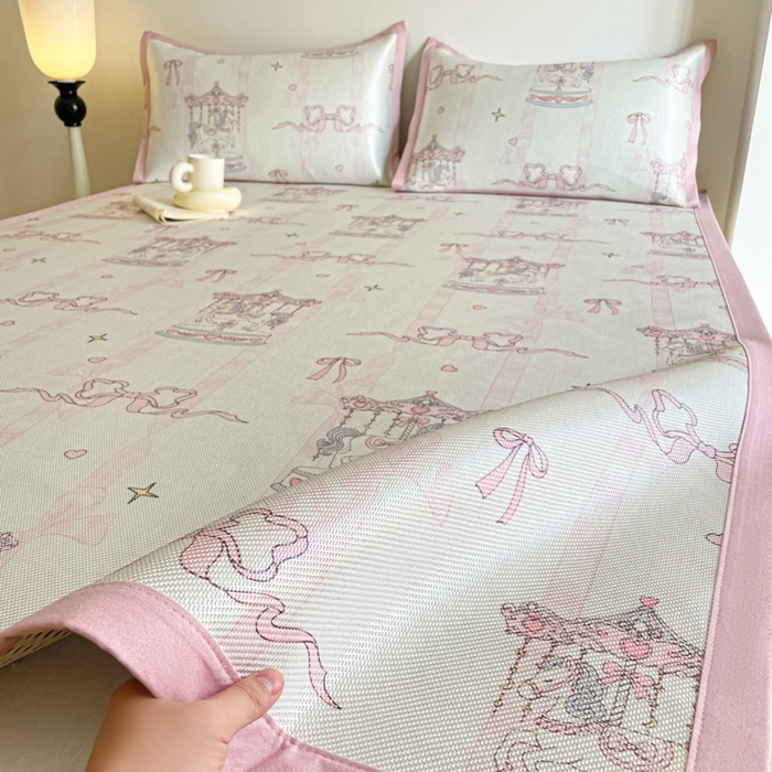 91家纺网 家纺一手货源 找家纺 （总）柒月家居 2026新款小清新印花冰藤系列凉席席子-平铺款