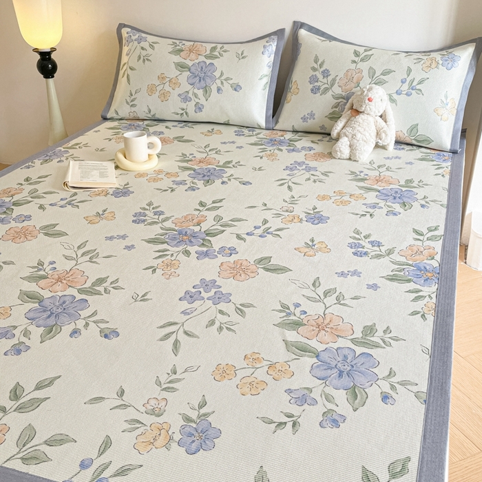 91家纺网 家纺一手货源 找家纺 柒月家居 2026新款小清新印花冰藤系列凉席席子-平铺款 蓝橘之夏