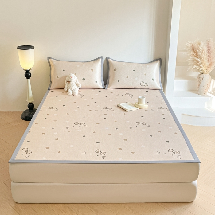 91家纺网 家纺一手货源 找家纺 柒月家居 2026新款小清新印花冰藤系列凉席席子-平铺款 咖色喵星