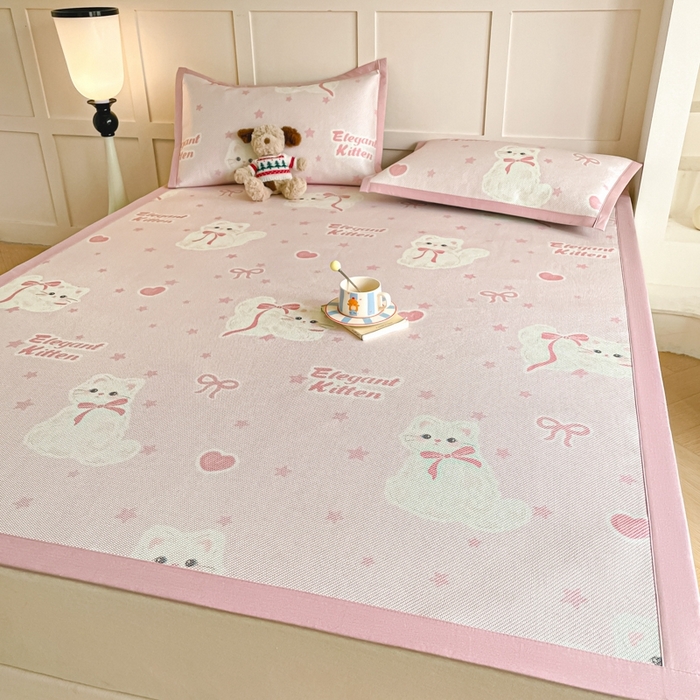 91家纺网 家纺一手货源 找家纺 柒月家居 2026新款小清新印花冰藤系列凉席席子-平铺款 猫猫日记