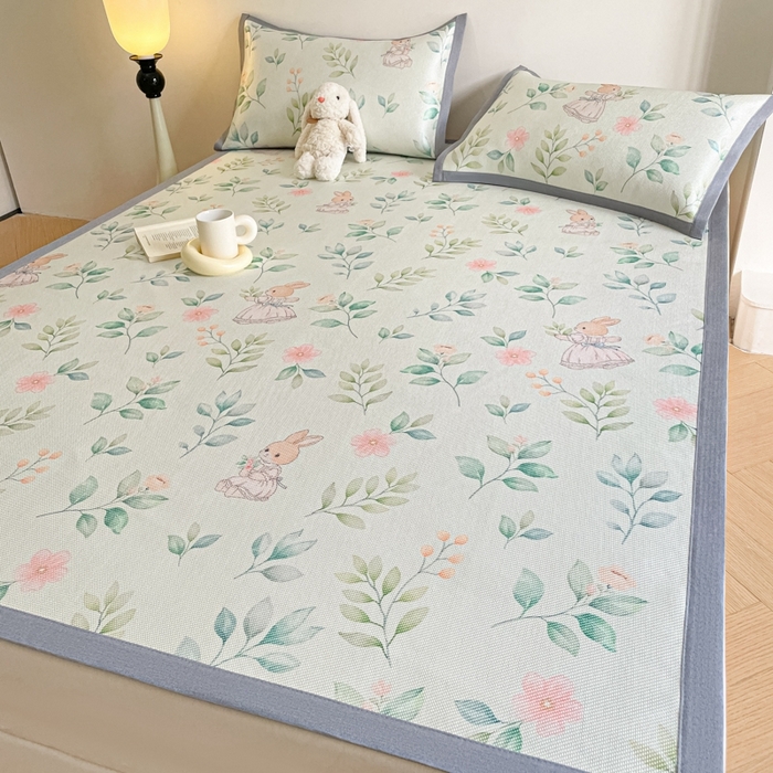 91家纺网 家纺一手货源 找家纺 柒月家居 2026新款小清新印花冰藤系列凉席席子-平铺款 青枝花间