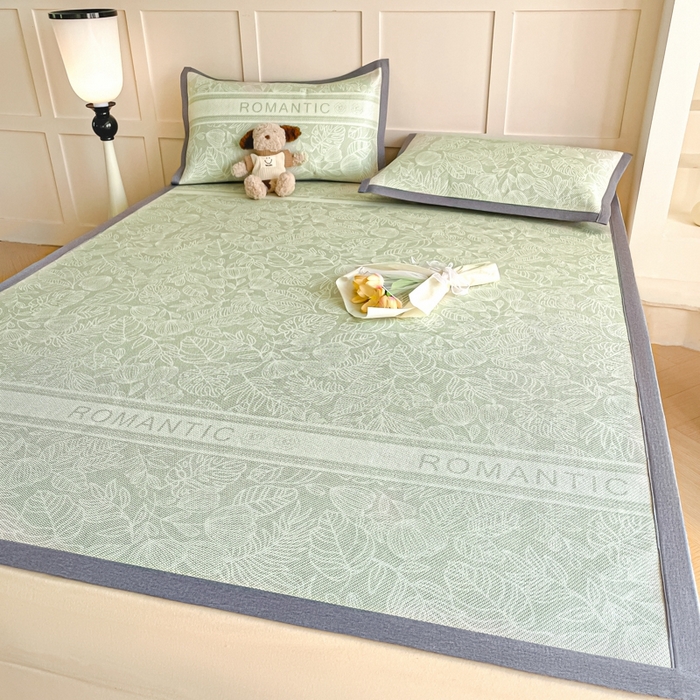 91家纺网 家纺一手货源 找家纺 柒月家居 2026新款小清新印花冰藤系列凉席席子-平铺款 绿茵