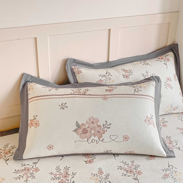 91家纺网 家纺一手货源 找家纺 柒月家居 2026新款小清新印花冰藤系列凉席席子-平铺款 花蔓