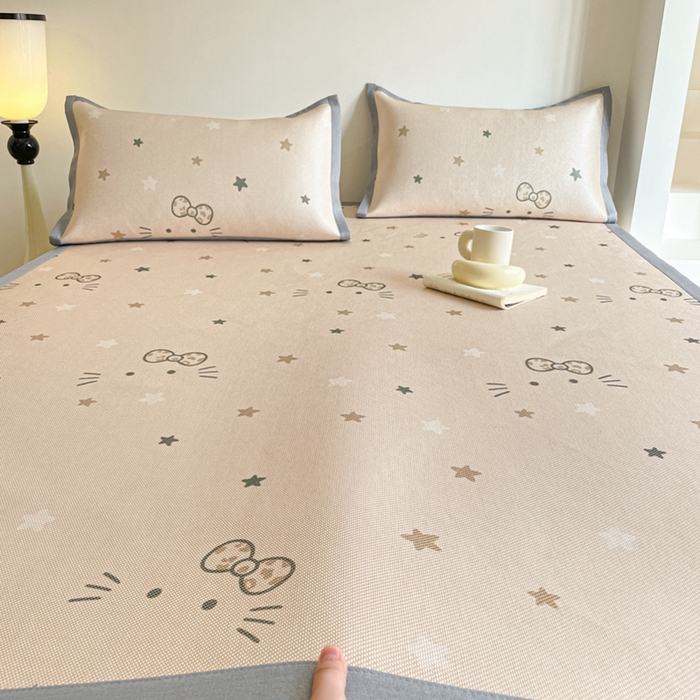 91家纺网 家纺一手货源 找家纺 柒月家居 2026新款小清新印花冰藤系列凉席席子-平铺款 咖色喵星