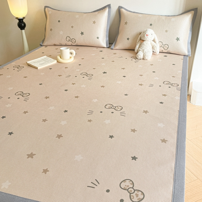 91家纺网 家纺一手货源 找家纺 柒月家居 2026新款小清新印花冰藤系列凉席席子-平铺款 咖色喵星