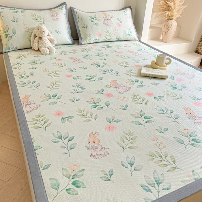 91家纺网 家纺一手货源 找家纺 柒月家居 2026新款小清新印花冰藤系列凉席席子-平铺款 青枝花间