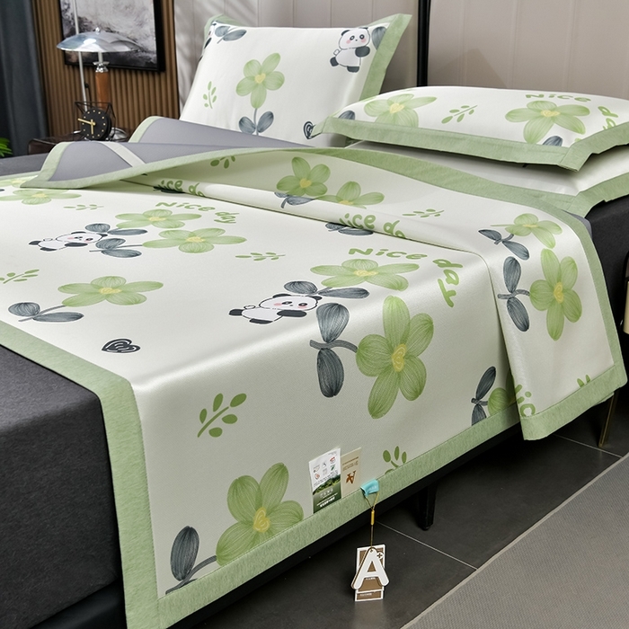 91家纺网 家纺一手货源 找家纺 （总）小牛席业 2026新款加厚款碳光凉感印花冰丝席凉席席子,贝贝熊,彩色煤球,花间集,花纹小熊,可爱小象,烂漫山茶花,琉璃叶语-粉色,琉璃叶语-灰色,琉璃叶语-蓝色,琉璃叶语-绿色,轻奢赫本,清凉夏日,清新叶语-灰,清新叶语-绿,清馨玫瑰,仙仙草,小号南瓜,熊猫胖哒,椰树大象