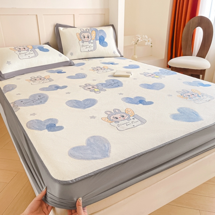 91家纺网 家纺一手货源 找家纺 （总）柒月家居 2026新款小清新印花冰藤凉席席子-床笠款