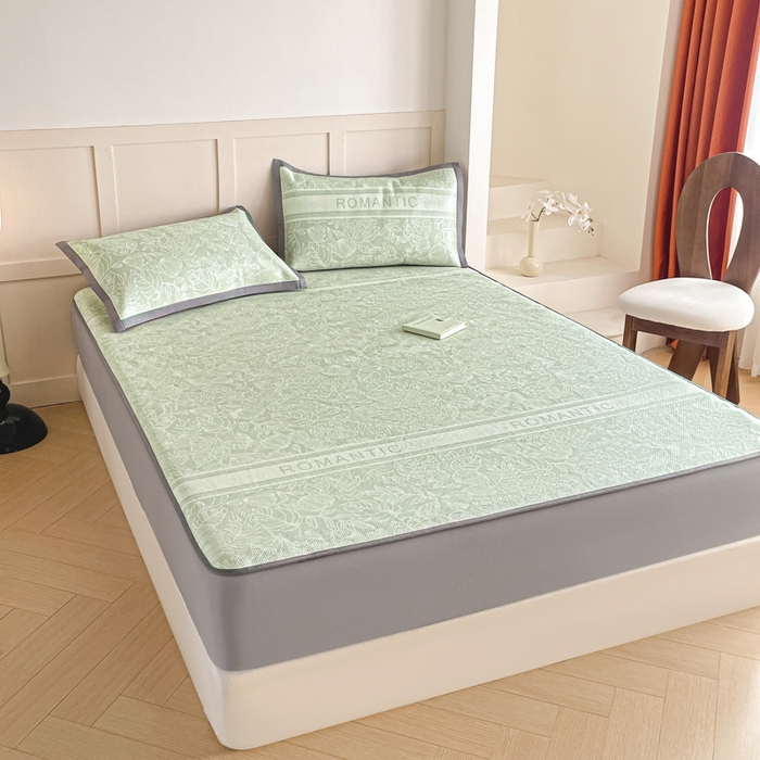 91家纺网 家纺一手货源 找家纺 柒月家居 2026新款小清新印花冰藤凉席席子-床笠款 绿茵