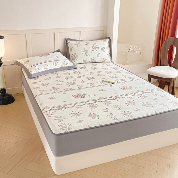 91家纺网 家纺一手货源 找家纺 柒月家居 2026新款小清新印花冰藤凉席席子-床笠款 花蔓