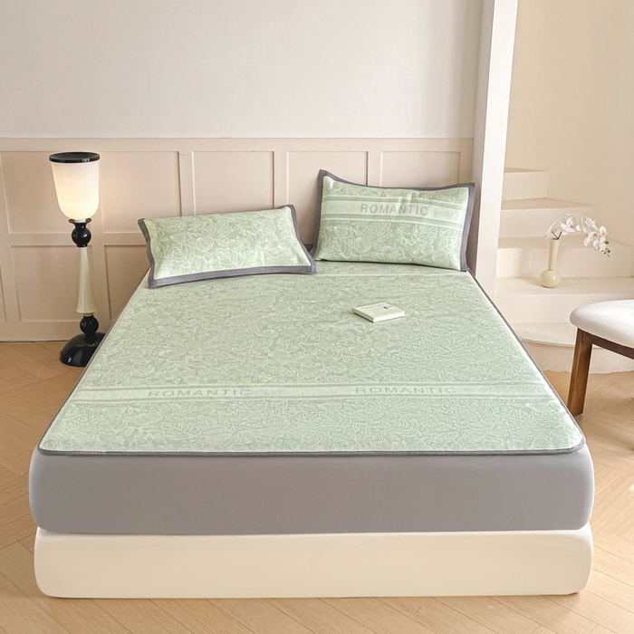 91家纺网 家纺一手货源 找家纺 柒月家居 2026新款小清新印花冰藤凉席席子-床笠款 绿茵