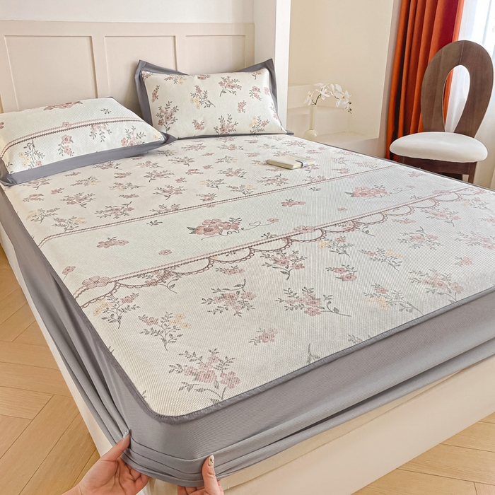 91家纺网 家纺一手货源 找家纺 柒月家居 2026新款小清新印花冰藤凉席席子-床笠款 花蔓