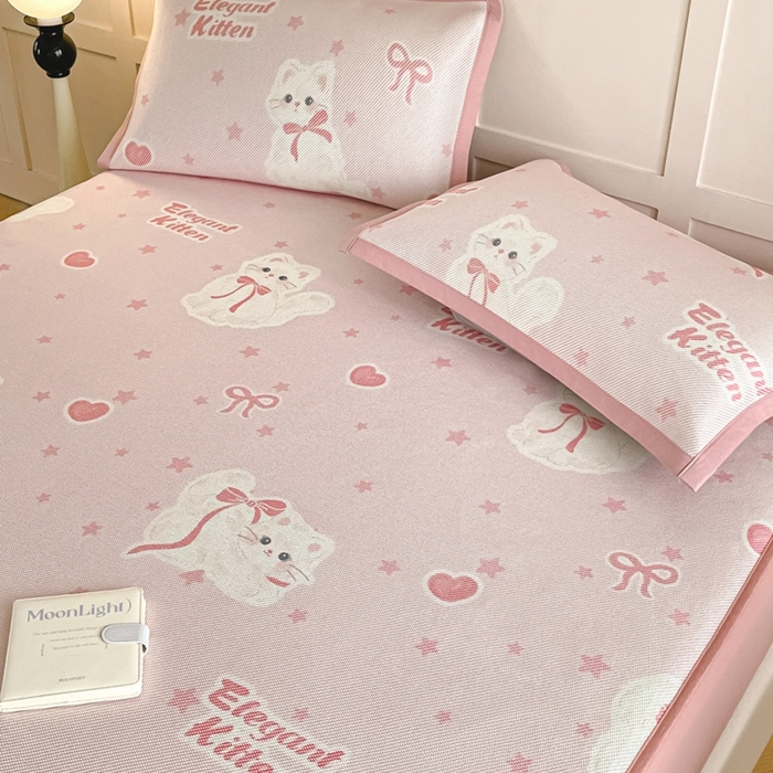 91家纺网 家纺一手货源 找家纺 柒月家居 2026新款小清新印花冰藤凉席席子-床笠款 猫猫日记