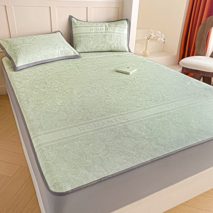 91家纺网 家纺一手货源 找家纺 柒月家居 2026新款小清新印花冰藤凉席席子-床笠款 绿茵