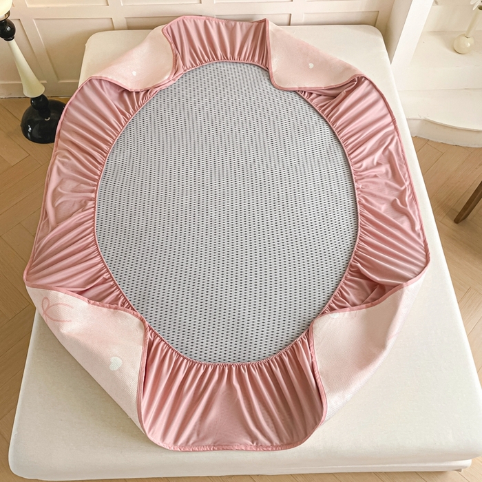 91家纺网 家纺一手货源 找家纺 柒月家居 2026新款小清新印花冰藤凉席席子-床笠款 爱心蝴蝶结