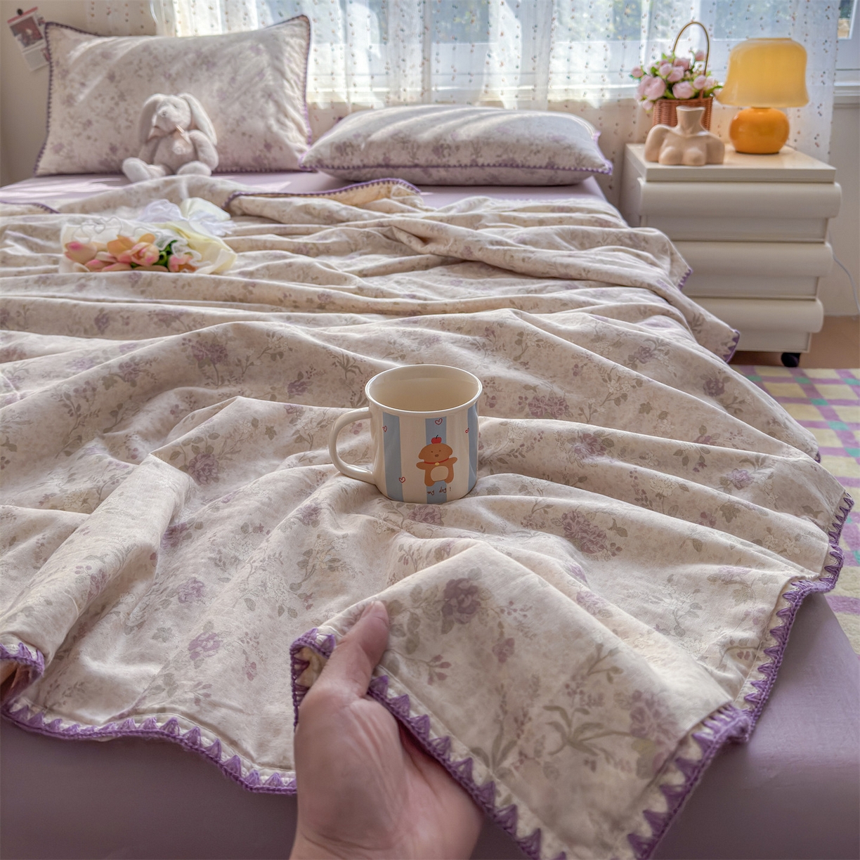 91家纺网 家纺一手货源 找家纺 被窝家纺 2026春夏新款贝壳边全棉双层纱大豆夏凉被空调被夏被四件套 紫罗兰