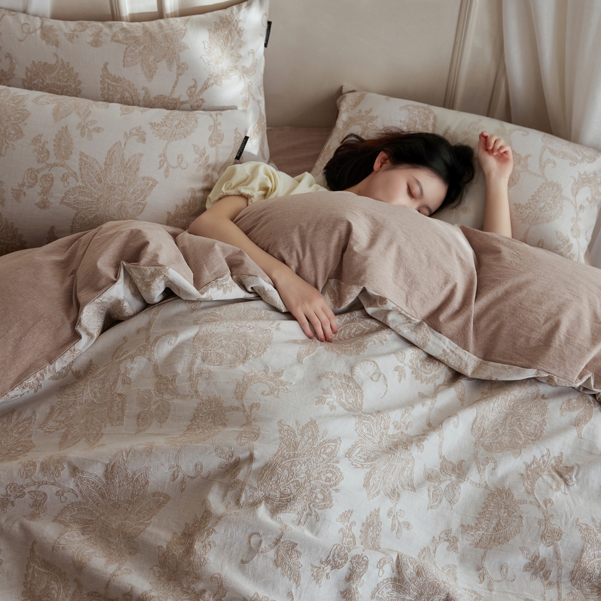 91家纺网 家纺一手货源 找家纺 沐珩家纺 2026新款40s精梳厚织提花麻感水洗全棉四件套（风格二） 奈予-驼麻