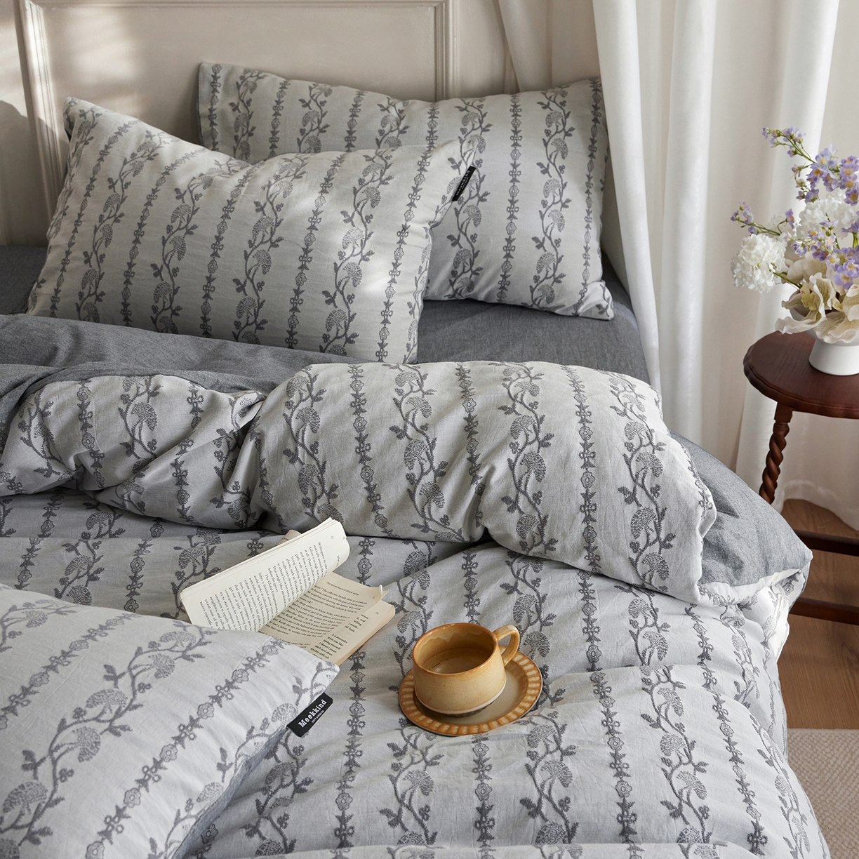 91家纺网 家纺一手货源 找家纺 沐珩家纺 2026新款40s精梳厚织提花麻感水洗全棉四件套（风格二） 茉白-麻蓝