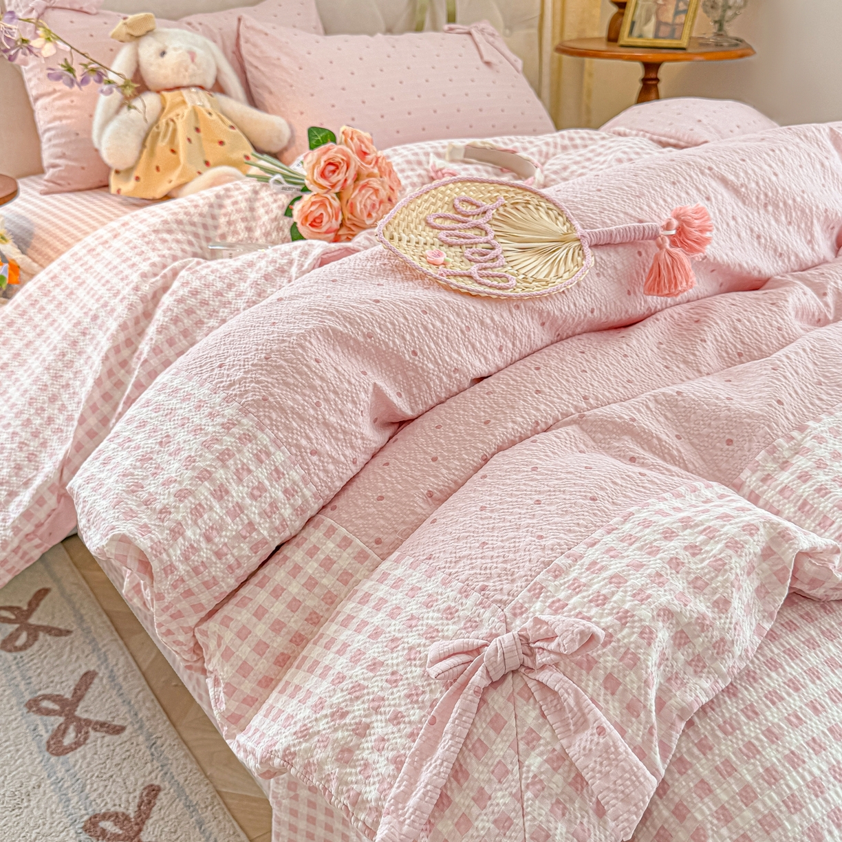 子钦家纺 2026春夏新款提花泡芙棉蝴蝶结拼角工艺床单床笠四件套-缪斯之恋 缪斯之恋-奶粉波点