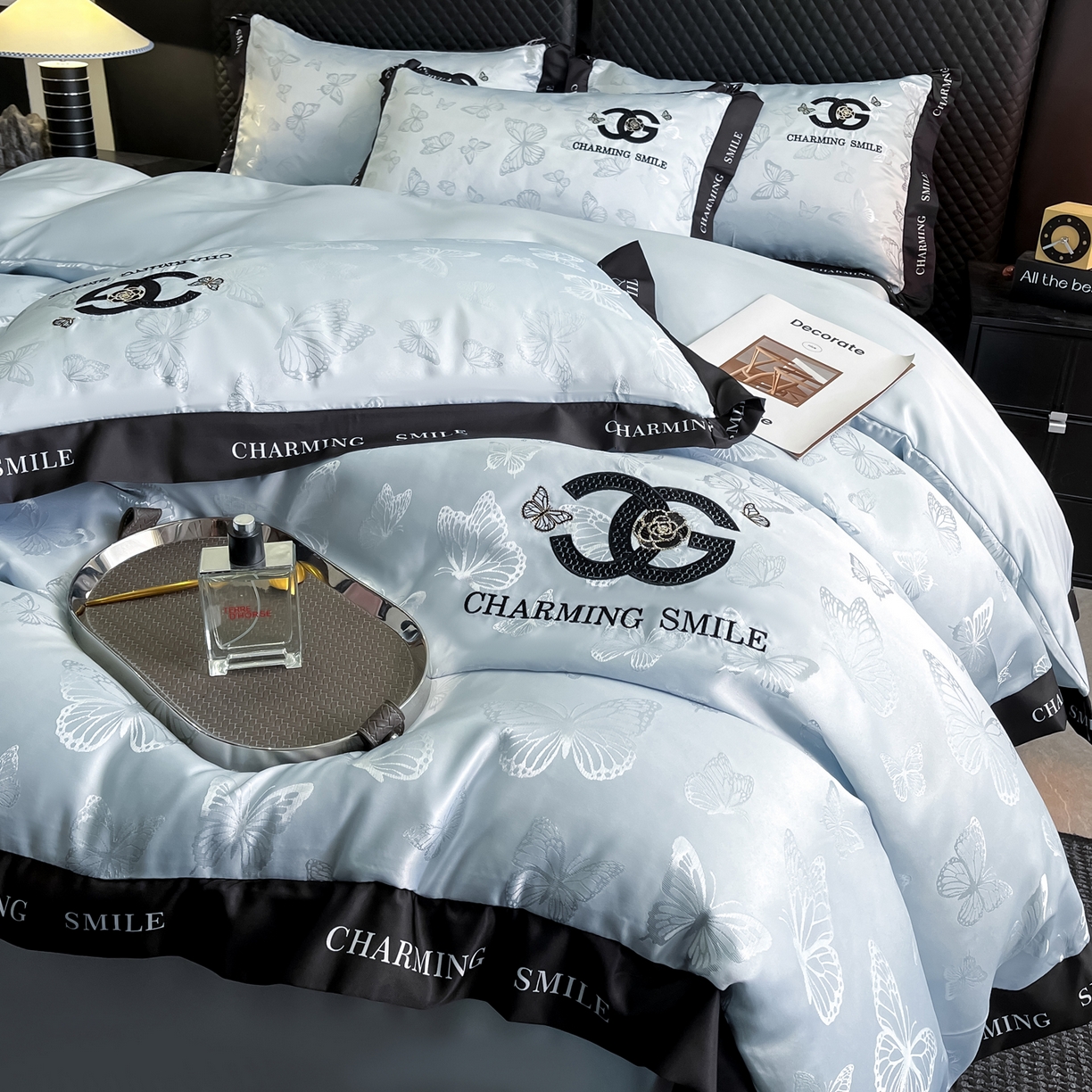 91家纺网 家纺一手货源 找家纺 澳梵家居 2026新款冰丝提花水洗真丝四件套-蝶梦系列 蝶梦-梦蓝