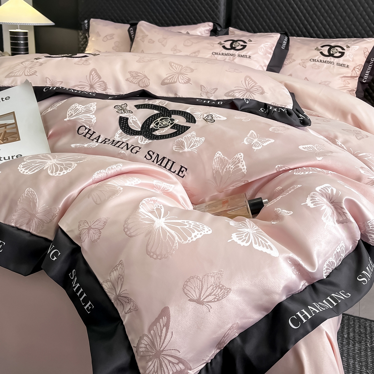 91家纺网 家纺一手货源 找家纺 澳梵家居 2026新款冰丝提花水洗真丝四件套-蝶梦系列 蝶梦-水粉