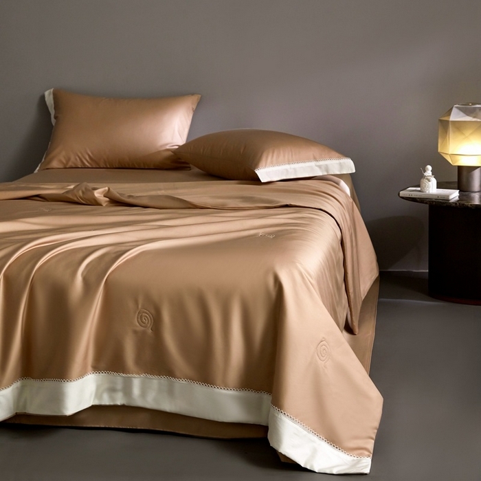 91家纺网 家纺一手货源 找家纺 （总）金奇达家纺 2026新款茧养软夹心蚕丝四件套-丝颜悦色（单夏被全网控价不低于228元 标准号全网控价（折后券后）不低于299元 单夏被会员-40元 四件套会员-30）