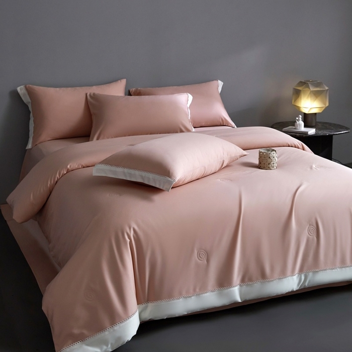 91家纺网 家纺一手货源 找家纺 金奇达家纺 2026新款茧养软夹心蚕丝四件套-丝颜悦色（标准号全网控价（折后券后）不低于299元 单夏被会员-40元 四件套会员-30） 丝颜悦色-缦豆沙