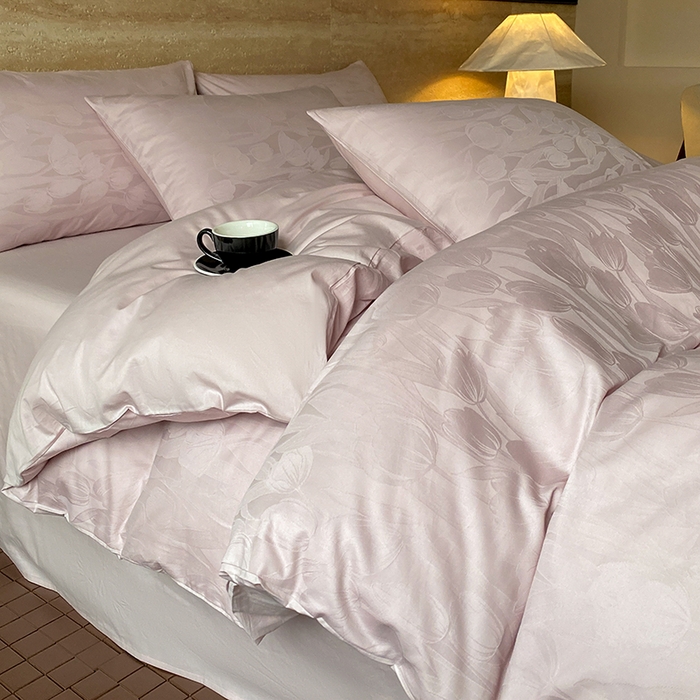 91家纺网 家纺一手货源 找家纺 （总）琪格格纺织 2026新款纯棉全棉60s贡缎轻奢大提花四件套