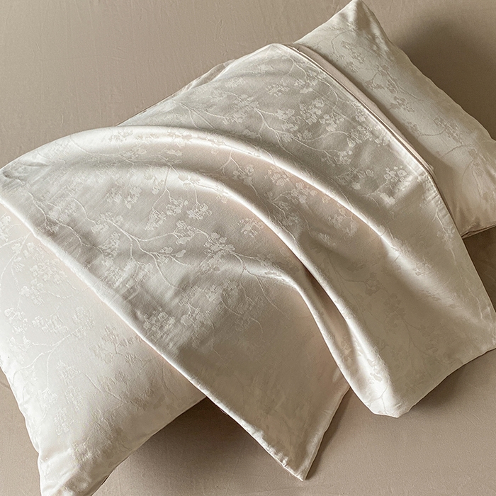 91家纺网 家纺一手货源 找家纺 琪格格纺织 2026新款纯棉全棉60s贡缎轻奢大提花四件套 纯棉贡缎 清影浅咖