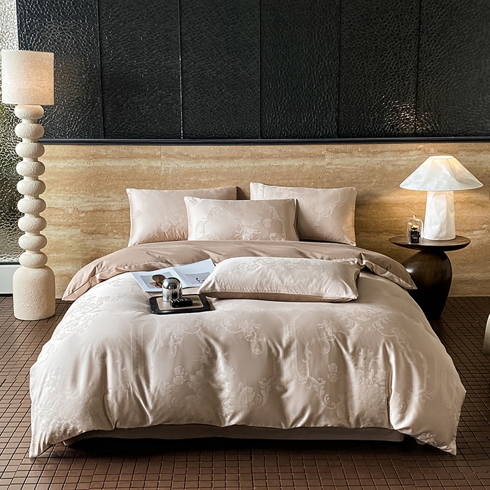 91家纺网 家纺一手货源 找家纺 琪格格纺织 2026新款纯棉全棉60s贡缎轻奢大提花四件套 纯棉贡缎 花韵集卡其