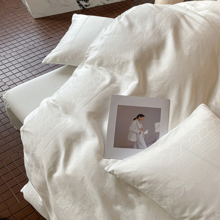 91家纺网 家纺一手货源 找家纺 琪格格纺织 2026新款纯棉全棉60s贡缎轻奢大提花四件套 纯棉贡缎 麦穗白