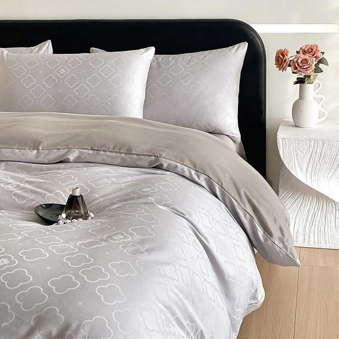 91家纺网 家纺一手货源 找家纺 琪格格纺织 2026新款纯棉全棉60s贡缎轻奢大提花四件套 纯棉贡缎 薇妮莎灰