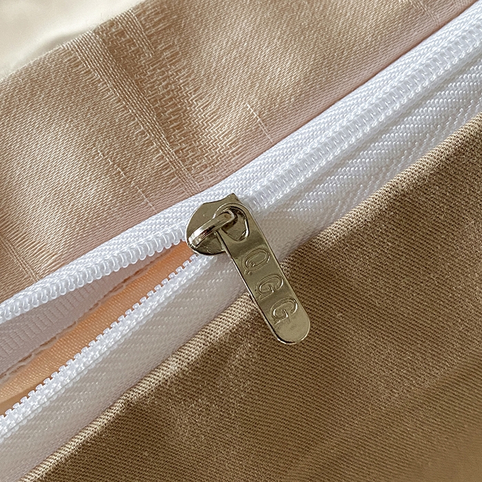 91家纺网 家纺一手货源 找家纺 琪格格纺织 2026新款纯棉全棉60s贡缎轻奢大提花四件套 纯棉贡缎 郁金香卡其