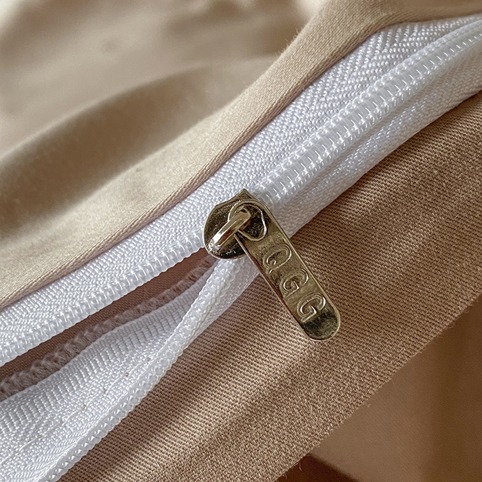 91家纺网 家纺一手货源 找家纺 琪格格纺织 2026新款纯棉全棉60s贡缎轻奢大提花四件套 纯棉贡缎 小爱心浅咖