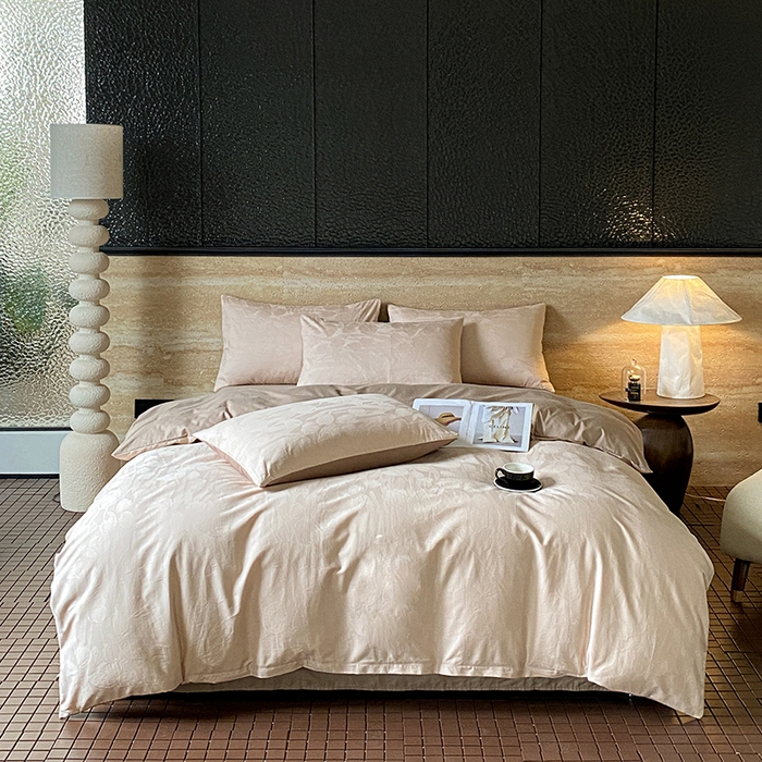 91家纺网 家纺一手货源 找家纺 琪格格纺织 2026新款纯棉全棉60s贡缎轻奢大提花四件套 纯棉贡缎 郁金香卡其