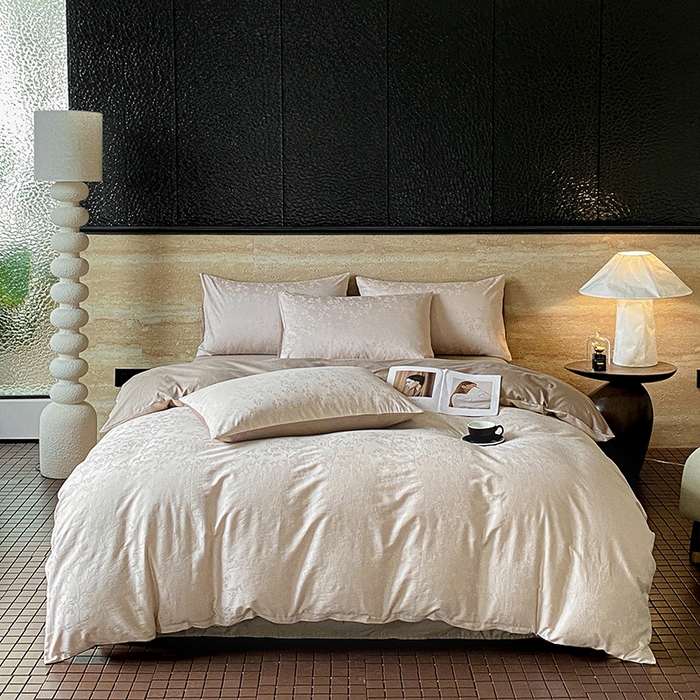 91家纺网 家纺一手货源 找家纺 琪格格纺织 2026新款纯棉全棉60s贡缎轻奢大提花四件套 纯棉贡缎 清影浅咖