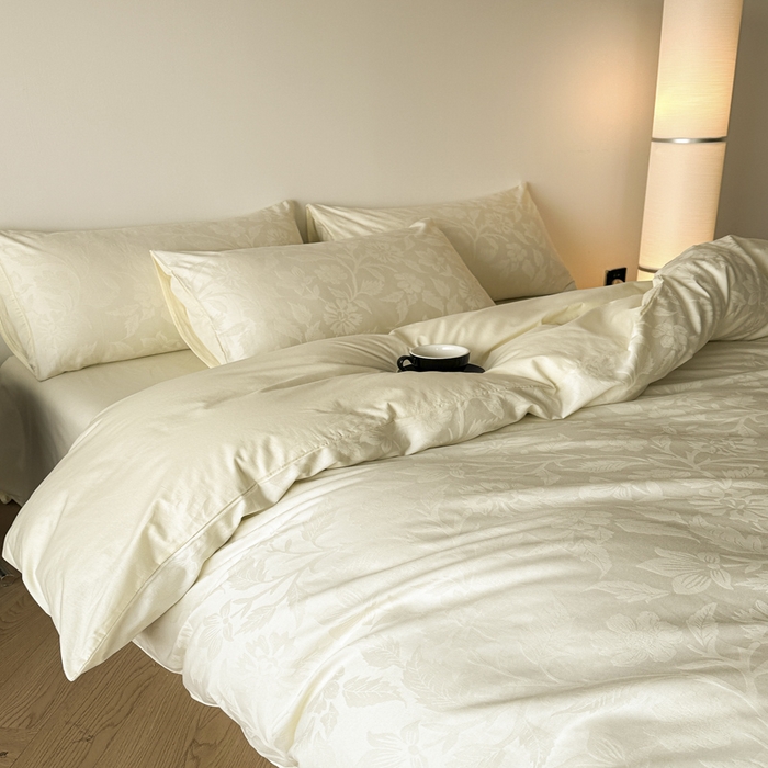 91家纺网 家纺一手货源 找家纺 琪格格纺织 2026新款纯棉全棉60s贡缎轻奢大提花四件套 纯棉贡缎提花-风浅奶白