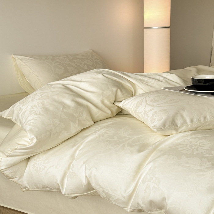 91家纺网 家纺一手货源 找家纺 琪格格纺织 2026新款纯棉全棉60s贡缎轻奢大提花四件套 纯棉贡缎提花-风浅奶白