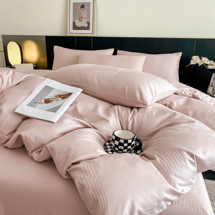 91家纺网 家纺一手货源 找家纺 琪格格纺织 2026新款纯棉全棉60s贡缎轻奢大提花四件套 纯棉贡缎 苏乡香芋紫