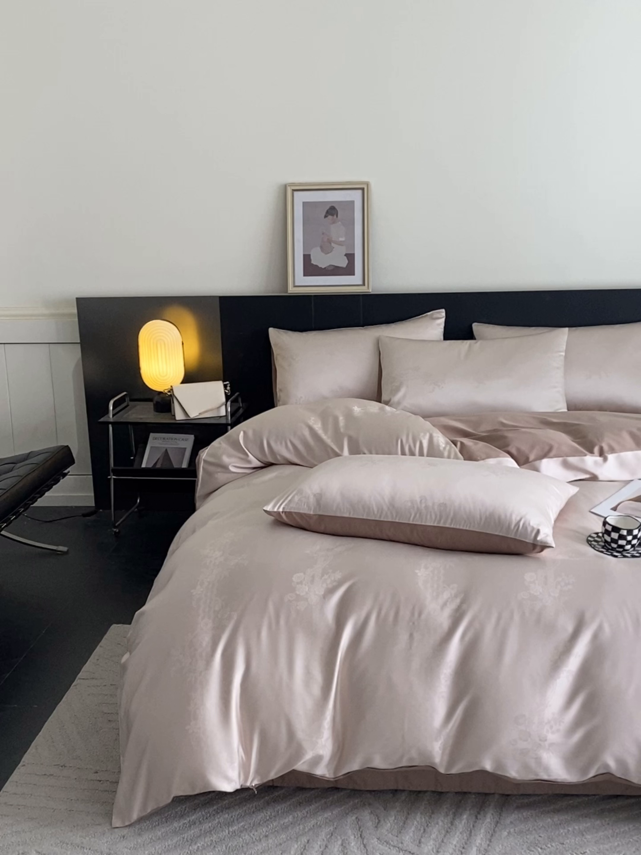 91家纺网 家纺一手货源 找家纺 琪格格纺织 2026新款纯棉全棉60s贡缎轻奢大提花四件套 纯棉贡缎 花淡妍