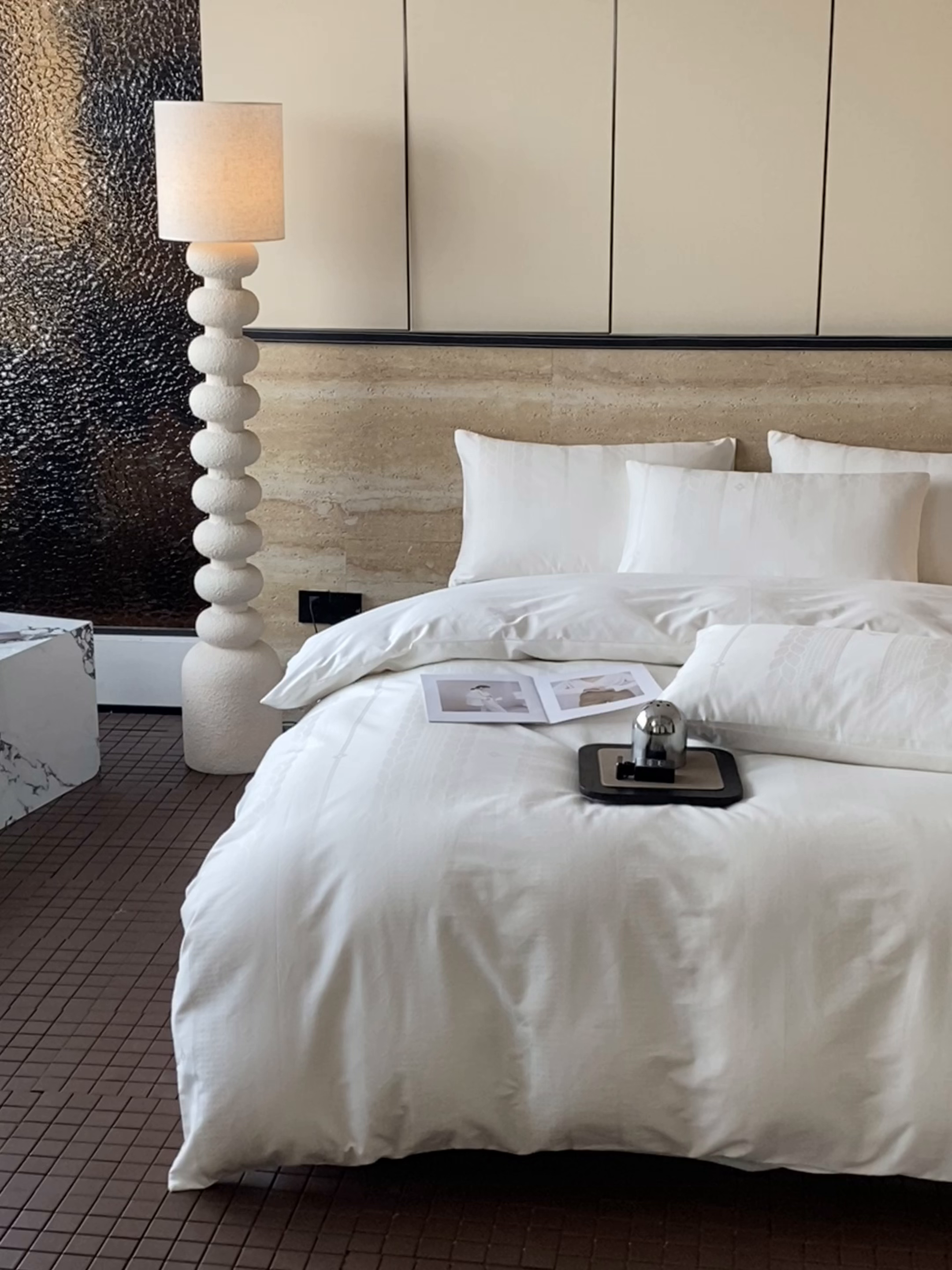 91家纺网 家纺一手货源 找家纺 琪格格纺织 2026新款纯棉全棉60s贡缎轻奢大提花四件套 纯棉贡缎 麦穗白