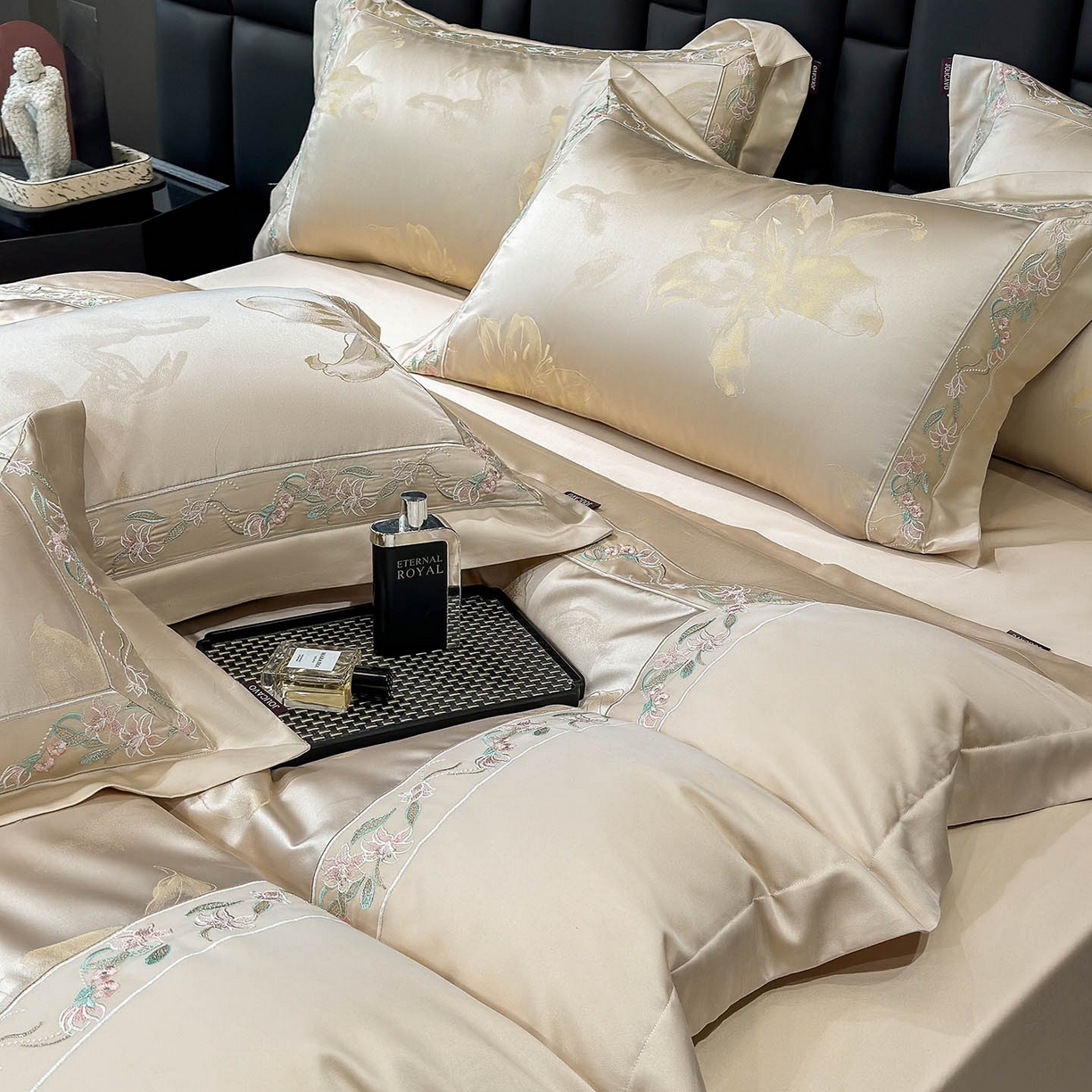 91家纺网 家纺一手货源 找家纺 2026新款轻奢风A类厚织提花长绒棉纯棉四件套100全棉高档重工刺绣被套床单床笠 薇澜-太妃金